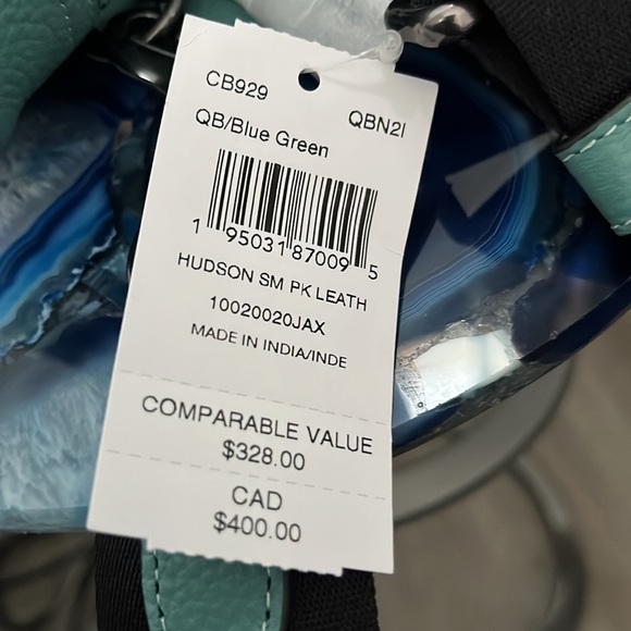 Coach Sling Pack - Picture 8 of 10